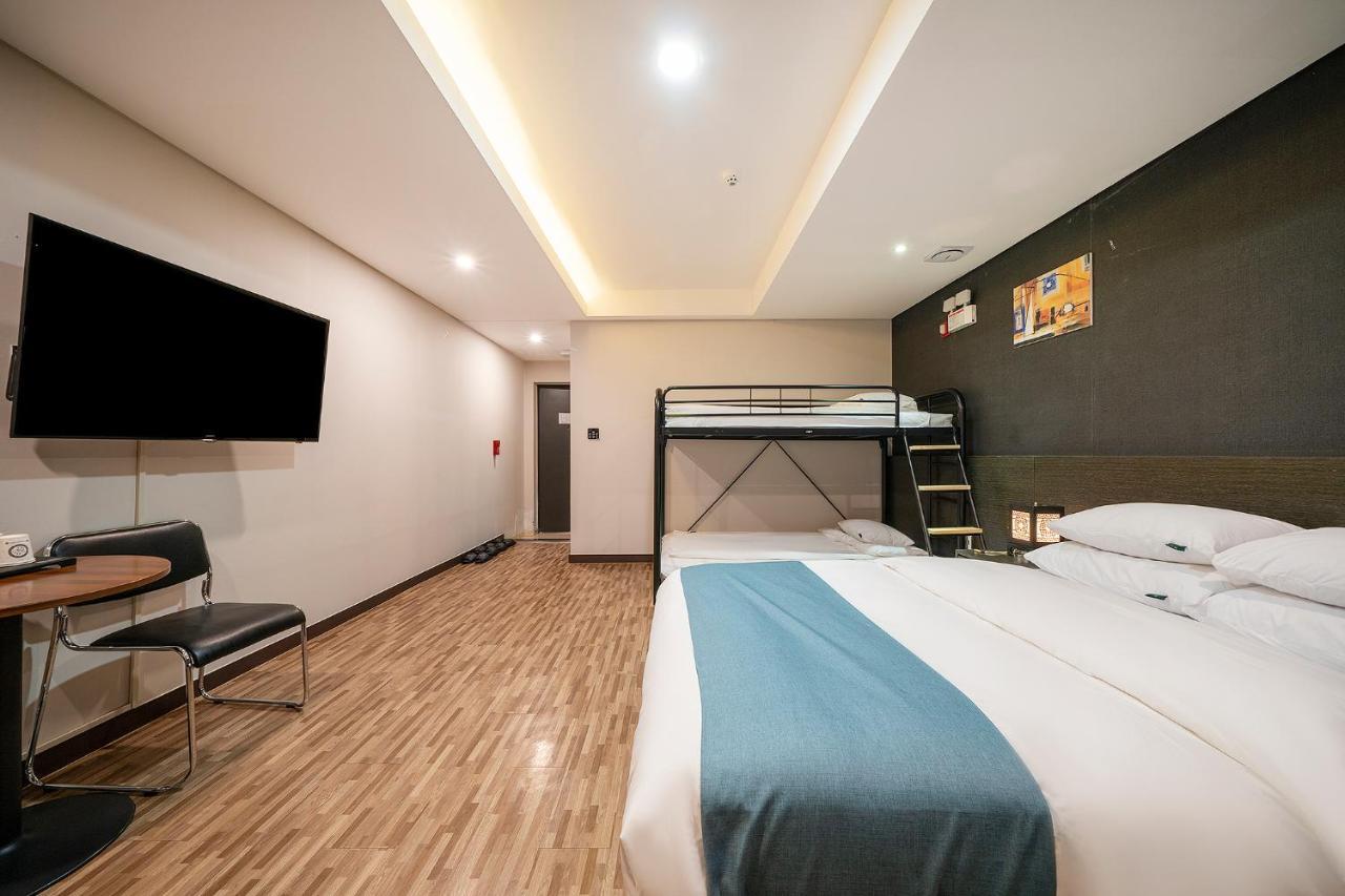 Suwon Dono1796 Hotel Bagian luar foto
