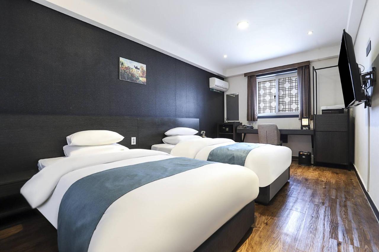 Suwon Dono1796 Hotel Bagian luar foto